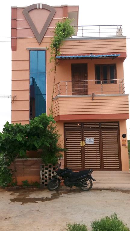 Sabri Guest House Tiruvannamalai Exterior photo