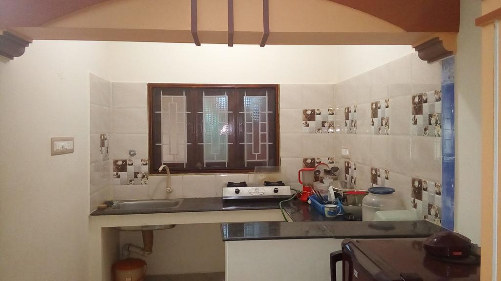 Sabri Guest House Tiruvannamalai Exterior photo