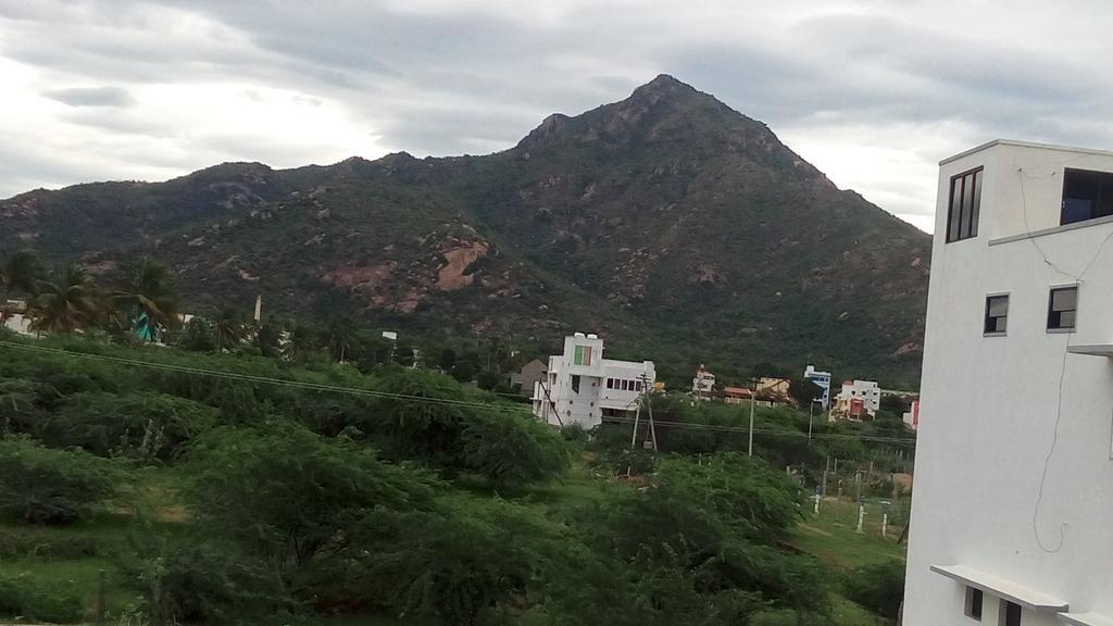 Sabri Guest House Tiruvannamalai Exterior photo