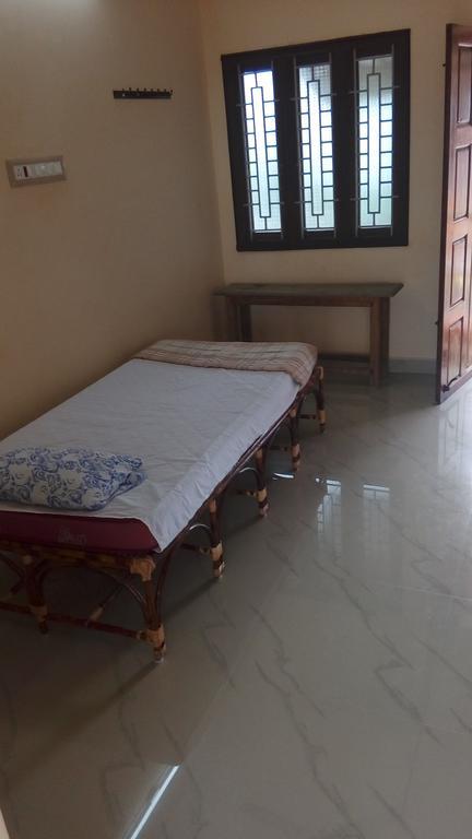 Sabri Guest House Tiruvannamalai Exterior photo